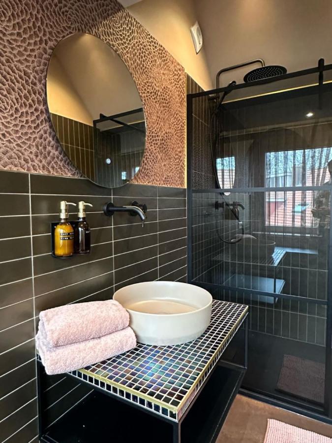 Bed Bij Bistro Lägenhet Medemblik Exteriör bild